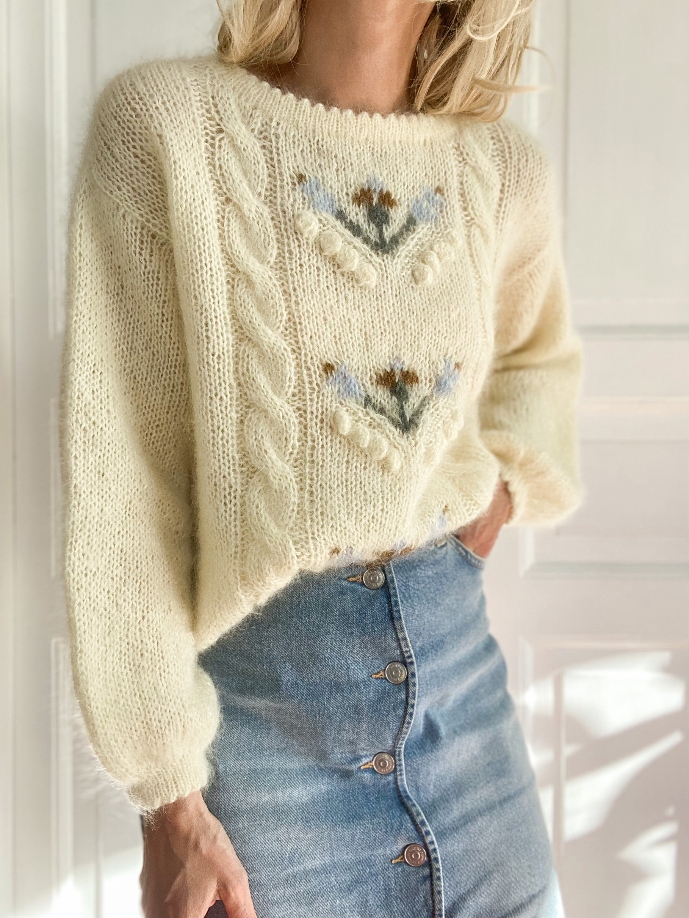 Retro Tulip Sweater